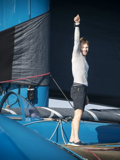 VO_161122RDR_033212-1