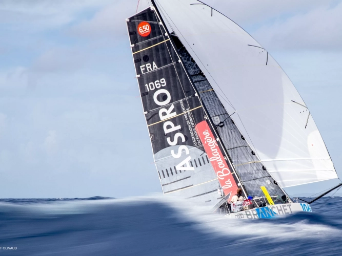 Arrivée Etape 2 - Saint-François (GUADELOUPE - FR) - Julien Letissier (FRA) 4e de l’étape 2 et 3e au général catégorie PROTO de La Boulangère Mini Transat 2023